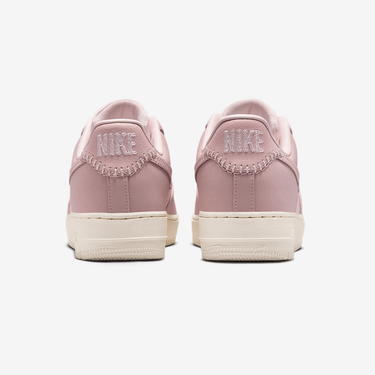 Air Force 1 '07 'Low Pink Oxford Tassels'