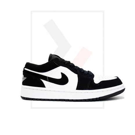 Jordan 1 Low black and white