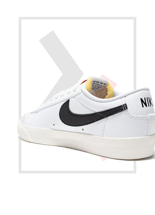 Nike Blazer Low '77 - White/ Black